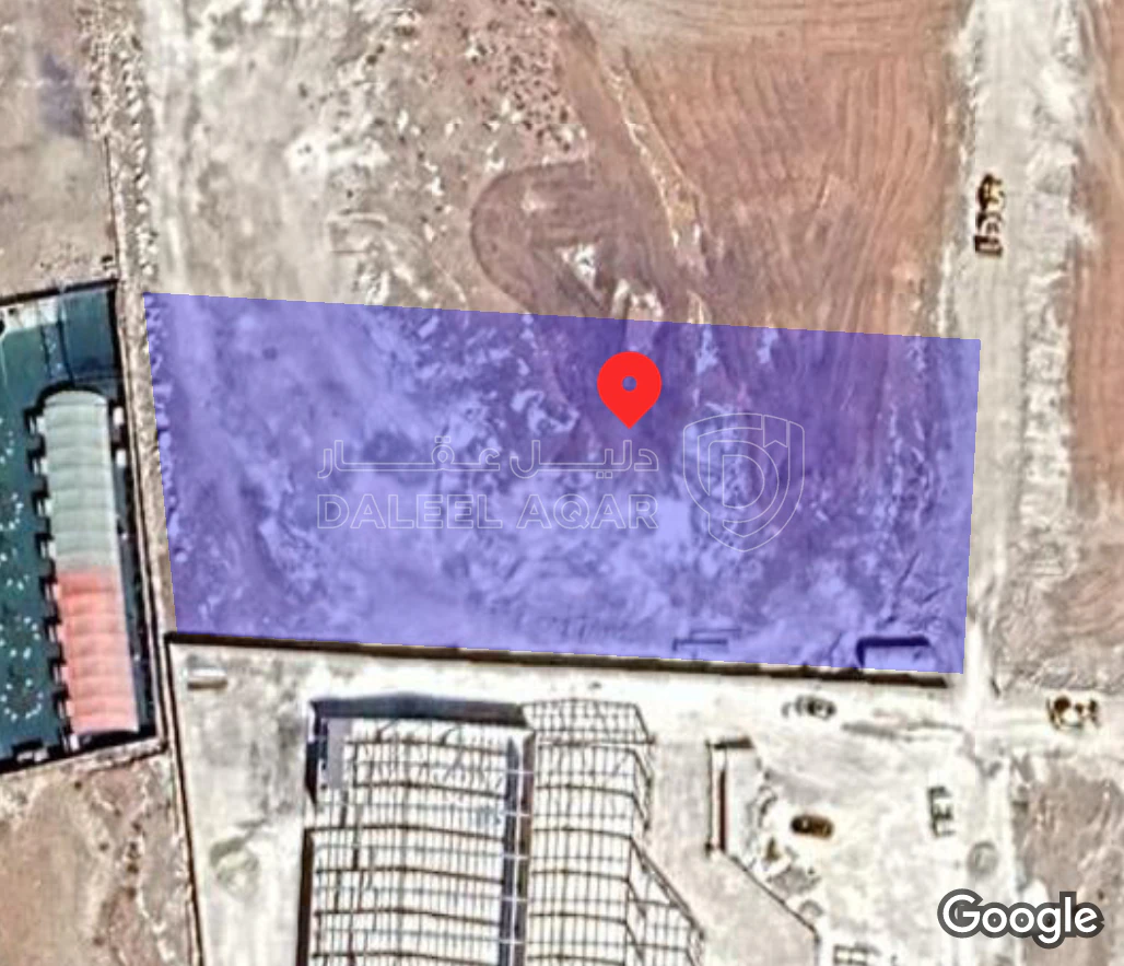 أرض في شارع المطار مقابل ملاعب النادي الفيصلي  - 1,100,000 دأ - صورة 1