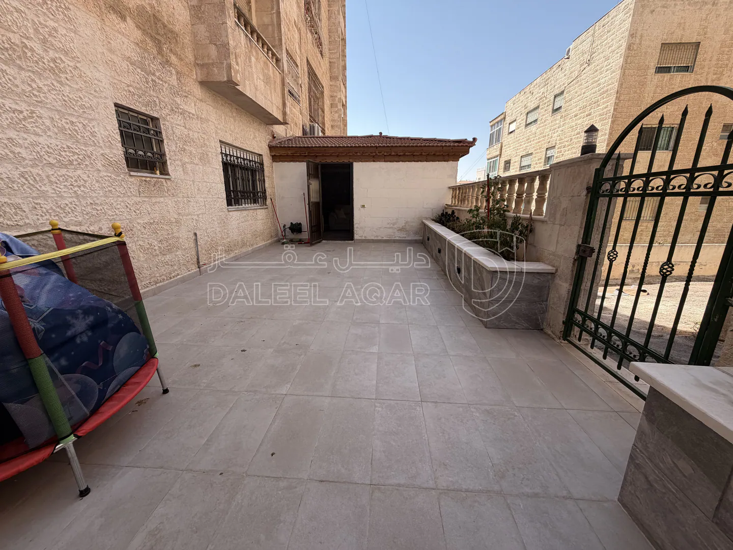 شقة في ضاحية الرشيد، عمان - 75,000 دأ - صورة 1