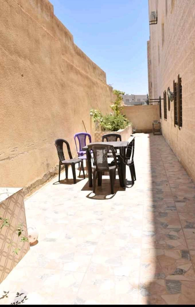 شقة في ضاحية الامير حسن - 60,000 دأ - صورة 1