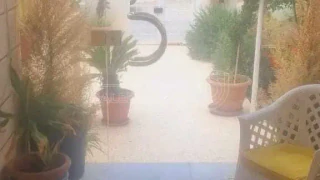 فيلا/منزل - الزرقاء الزرقاء الجديده شارع عبد الرحمان بن عوف  - 200000 دأ