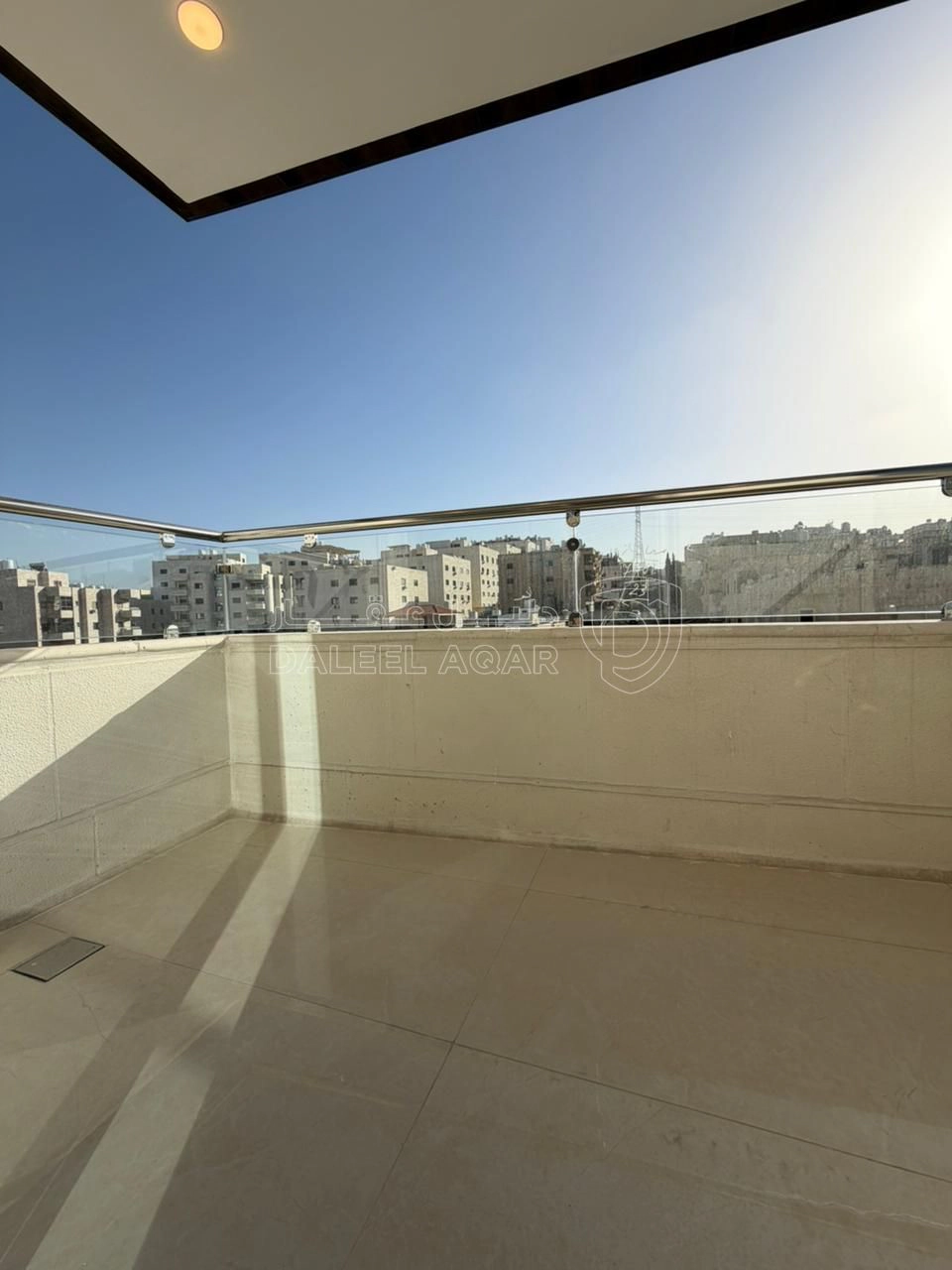شقة في طبربور - قرب شارع الحج - 75,000 دأ - صورة 1