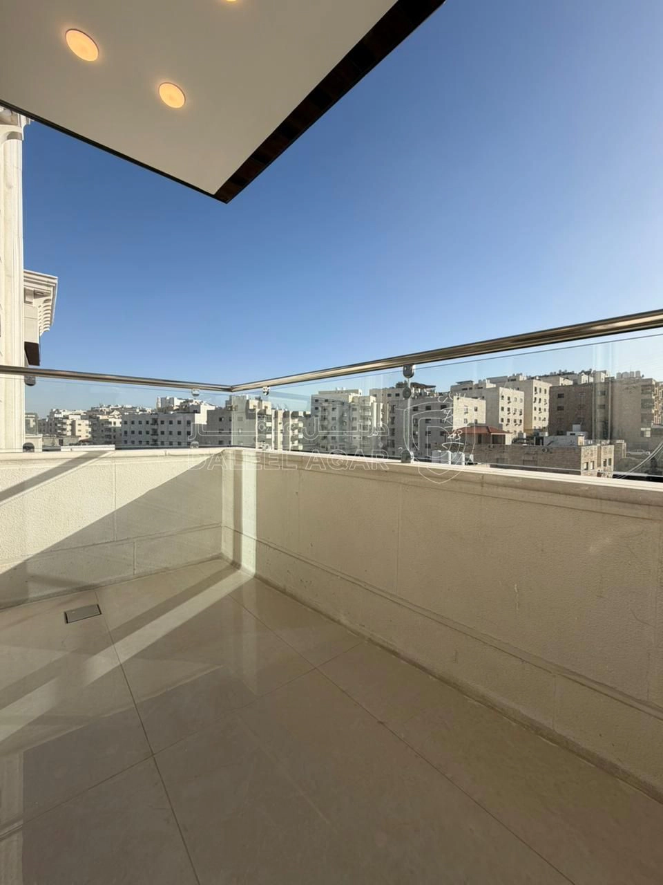 شقة في طبربور - قرب شارع الحج - 75,000 دأ - صورة 1