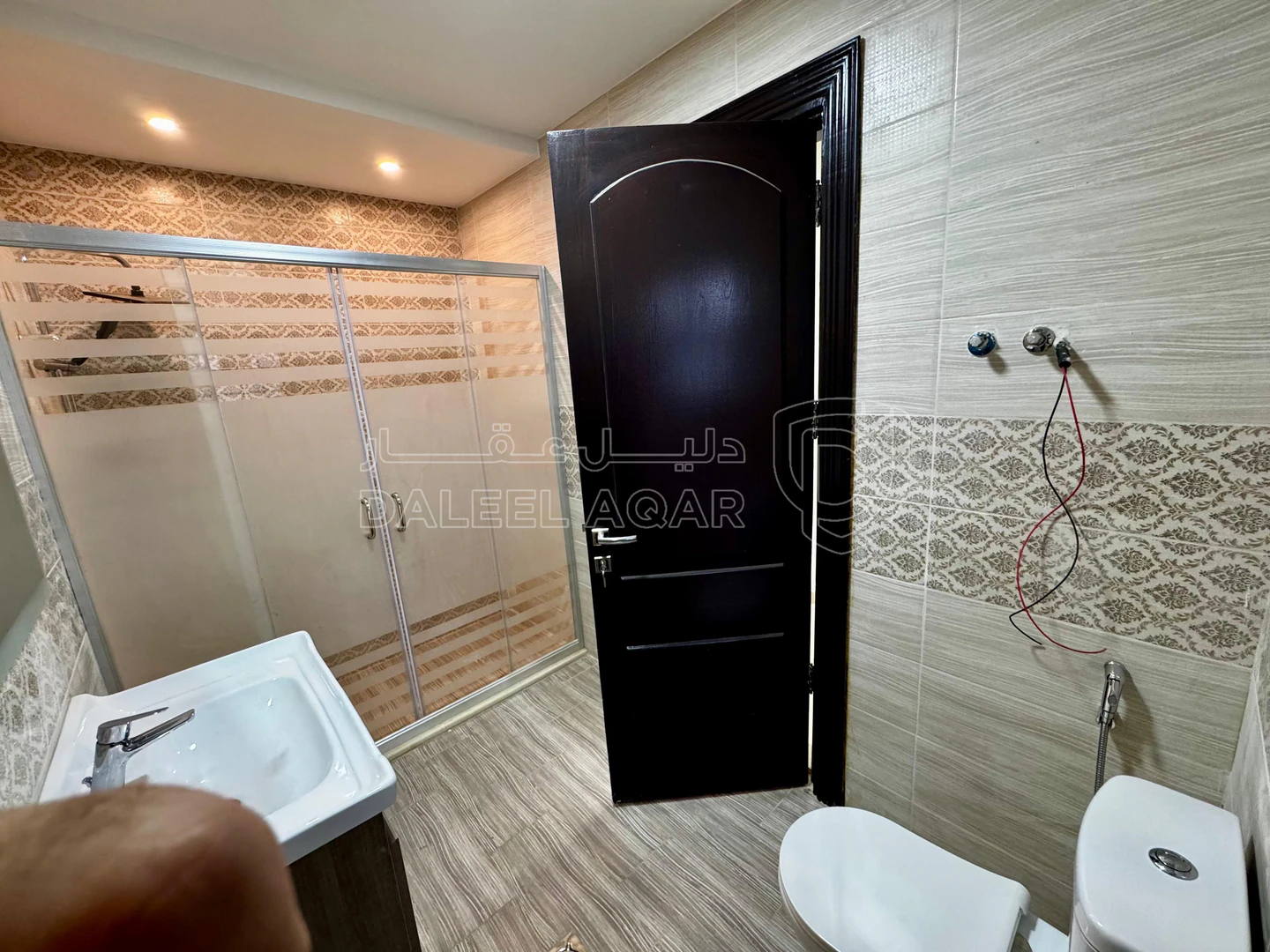 شقة في شارع حسين فلاح الياصجين - 125,000 دأ - صورة 1