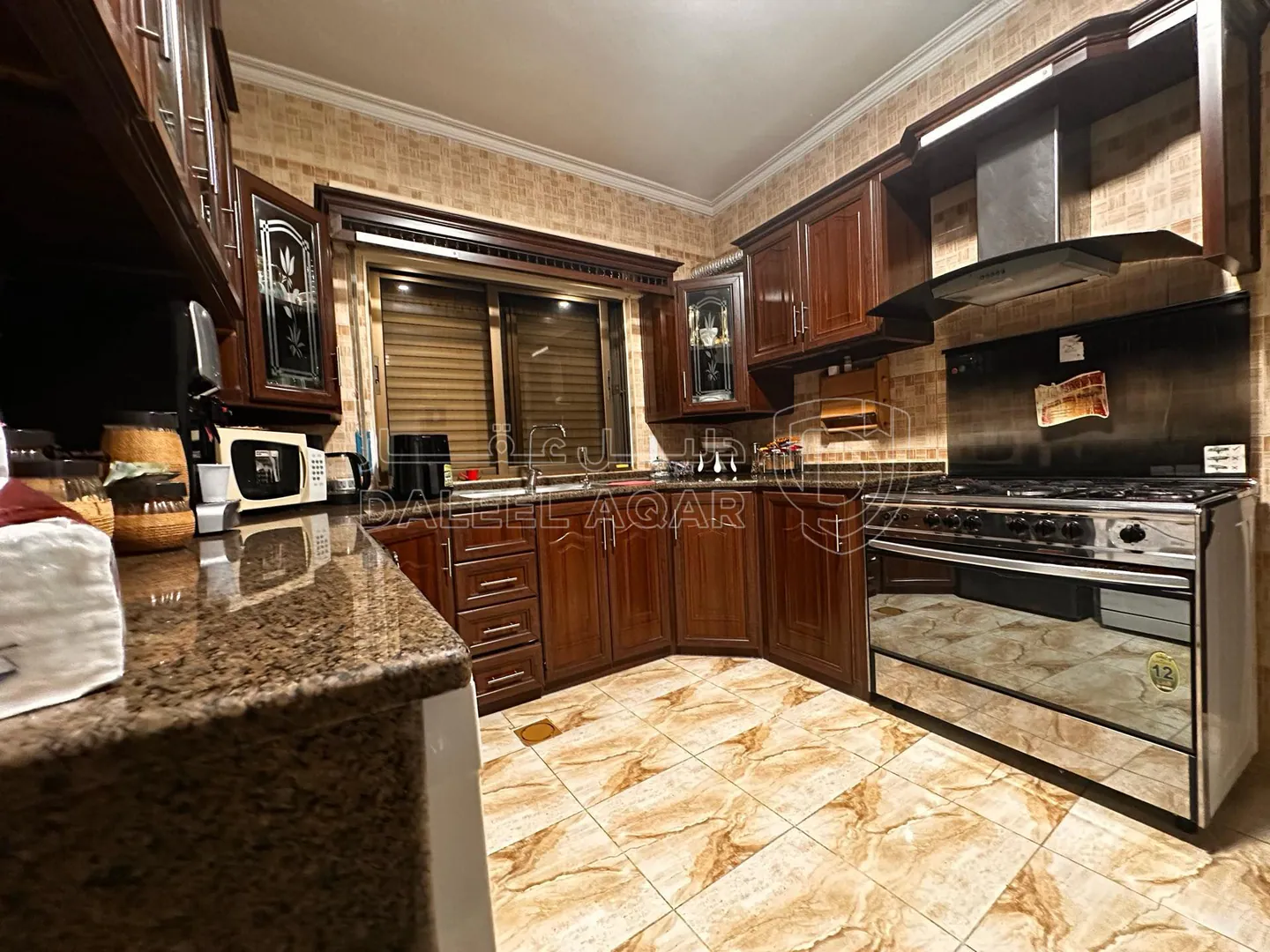 شقة في عمان -ضاحية الاستقلال-بالقرب من مسجد ابو بكر - 55,000 دأ - صورة 1