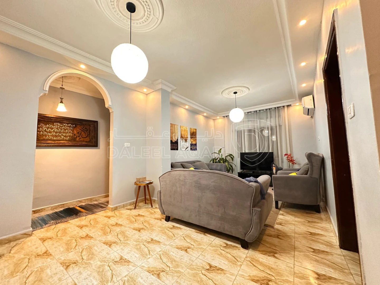 شقة في عمان -ضاحية الاستقلال-بالقرب من مسجد ابو بكر - 55,000 دأ - صورة 1