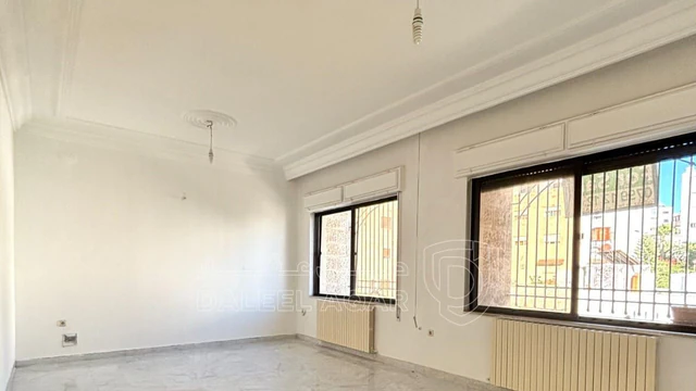 شقة في ام اذينة شارع طريف - 210,000 دأ - صورة NaN
