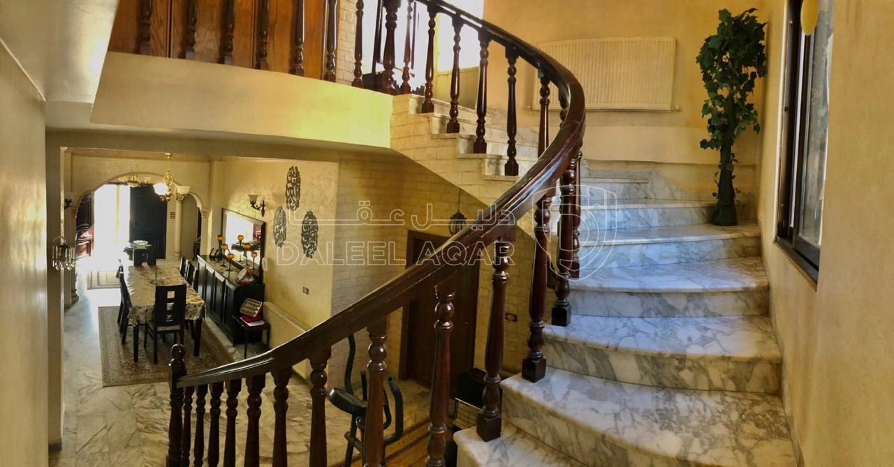 فيلا/منزل في عمان مرج الحمام قرب طريق المطار - 300,000 دأ - صورة 13
