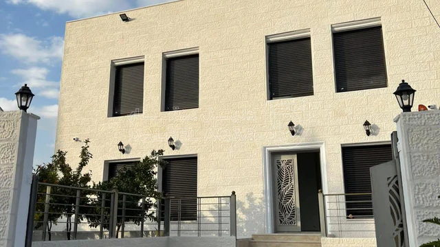 فيلا/منزل - عمان ناعور بالقرب من دار الدواء - 280000 دأ