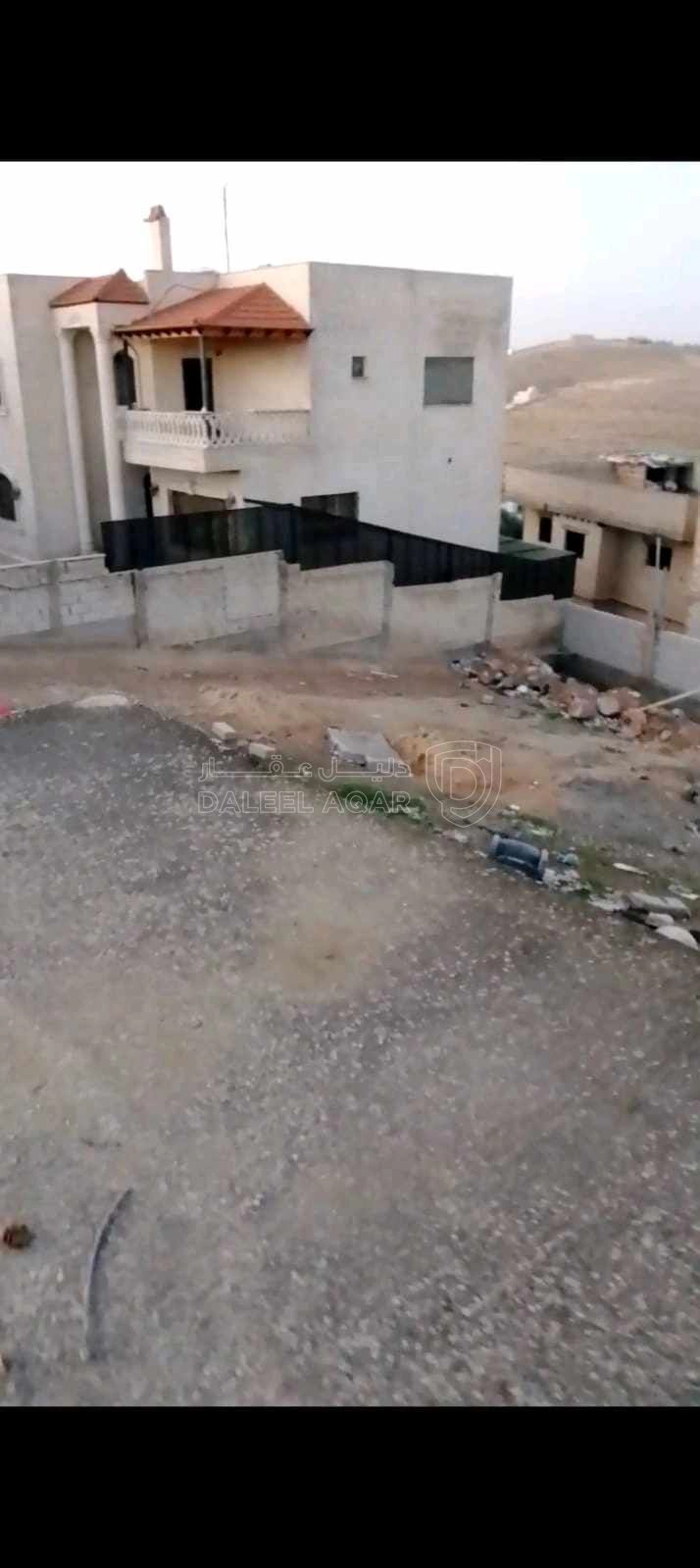 أرض في الزرقاء الرصيفه جريبه على طريق جريبه شفا بدران  - 90,000 دأ - صورة 1