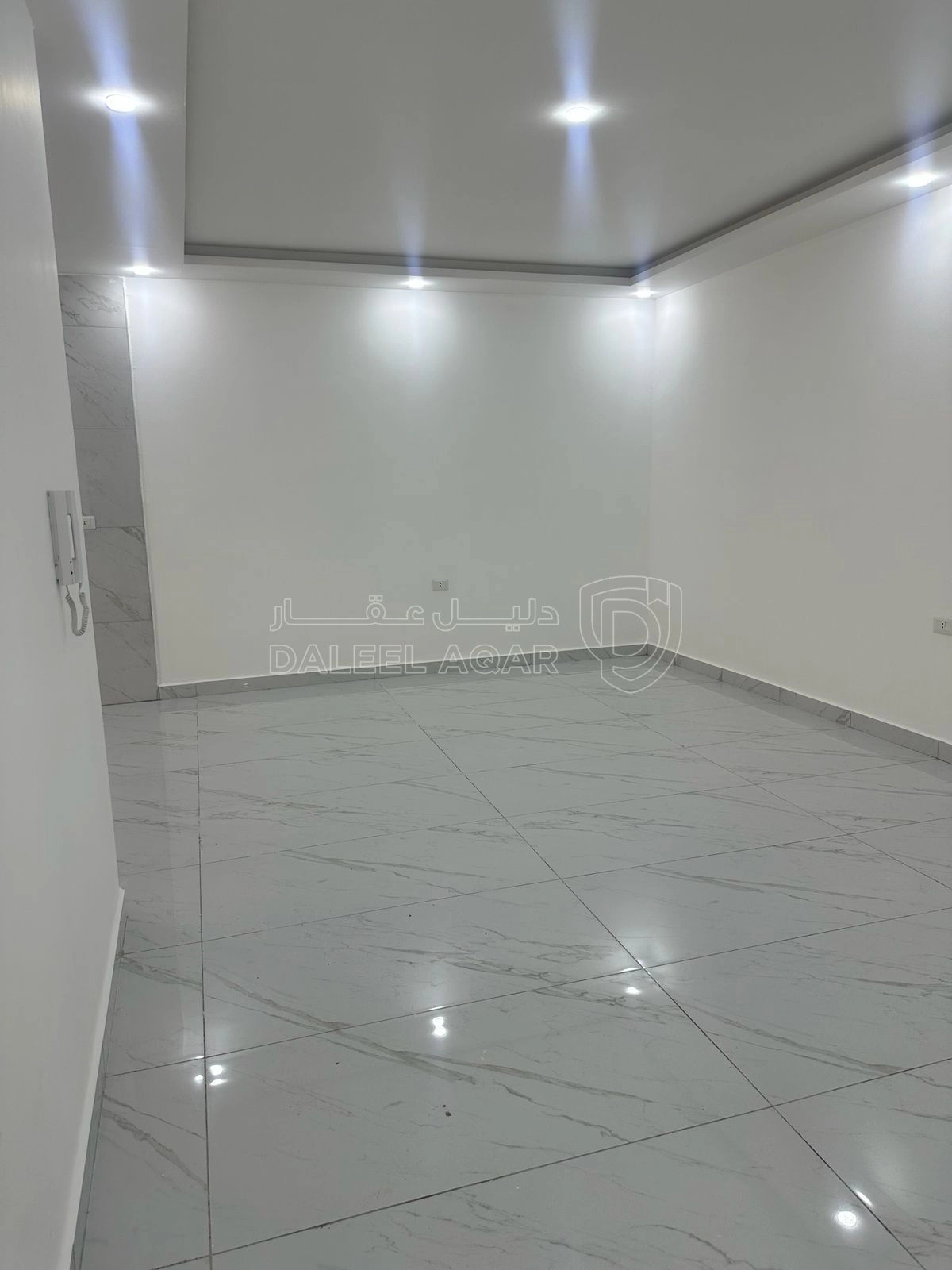 شقة في جنوب عمان  - 56,000 دأ - صورة 1