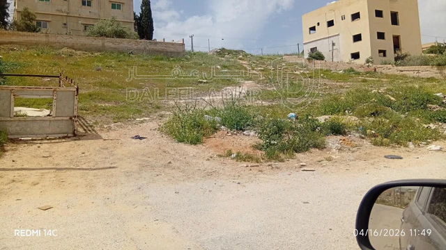 أرض في طريق بيرين الزرقاء - جريبا ، حي نصار  - 25,000 دأ - صورة NaN