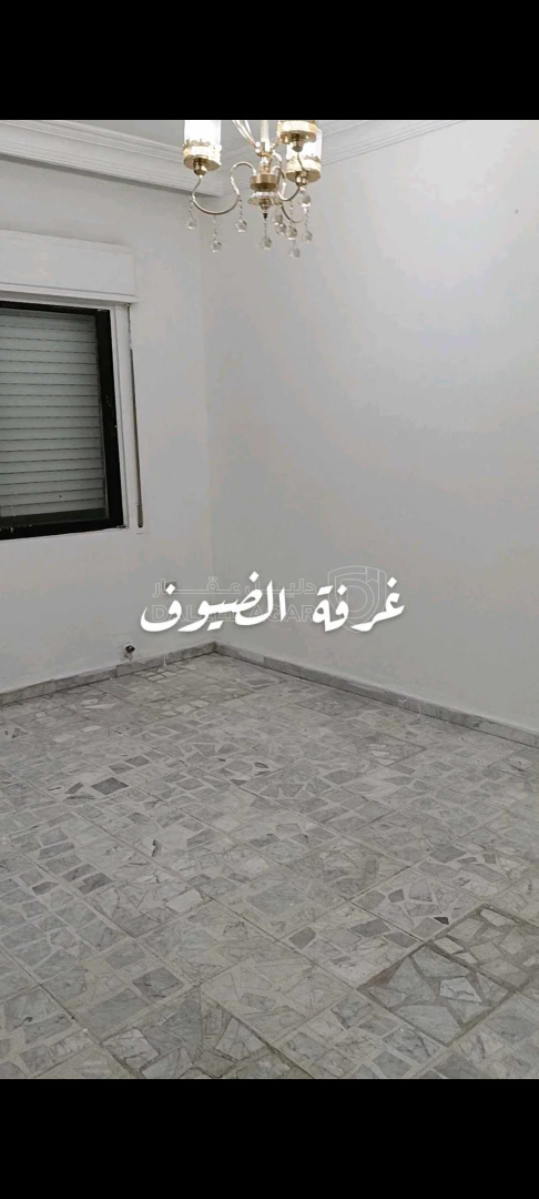 شقة في نزال الذراع الغربي بجانب ديوان آل عمرو  - 38,000 دأ - صورة 1