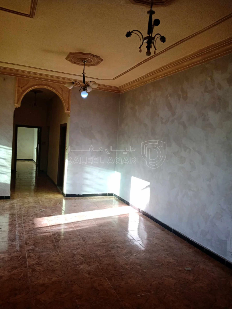 شقة في الزرقاء الجديده / جبل المغير - 33,000 دأ - صورة 1