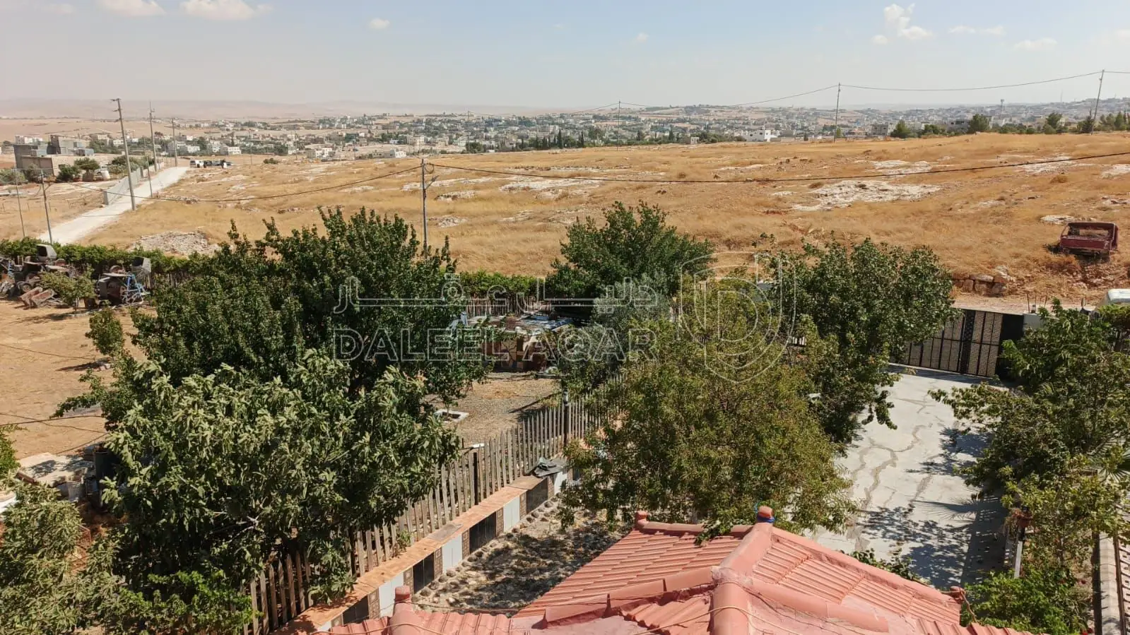 مزرعة/شاليه في الكرك أدر - 130,000 دأ - صورة 3