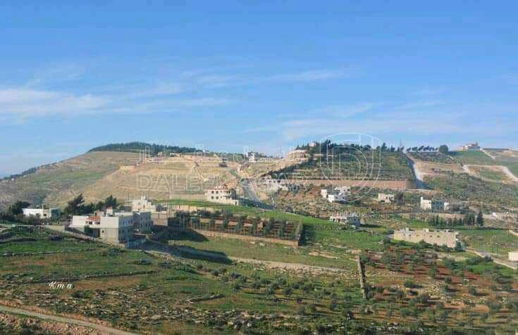 أرض في شارع الاردن مطعم قصر الجبل  - 115,000 دأ - صورة 1