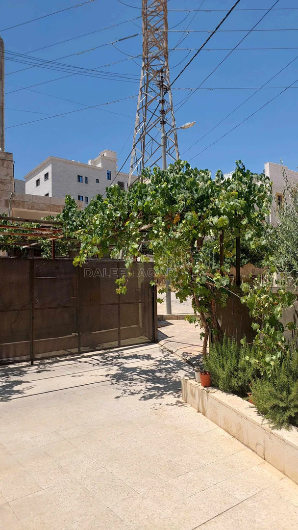 فيلا/منزل في عمارة للبيع /منزل مستقل - 155,000 دأ - صورة 1
