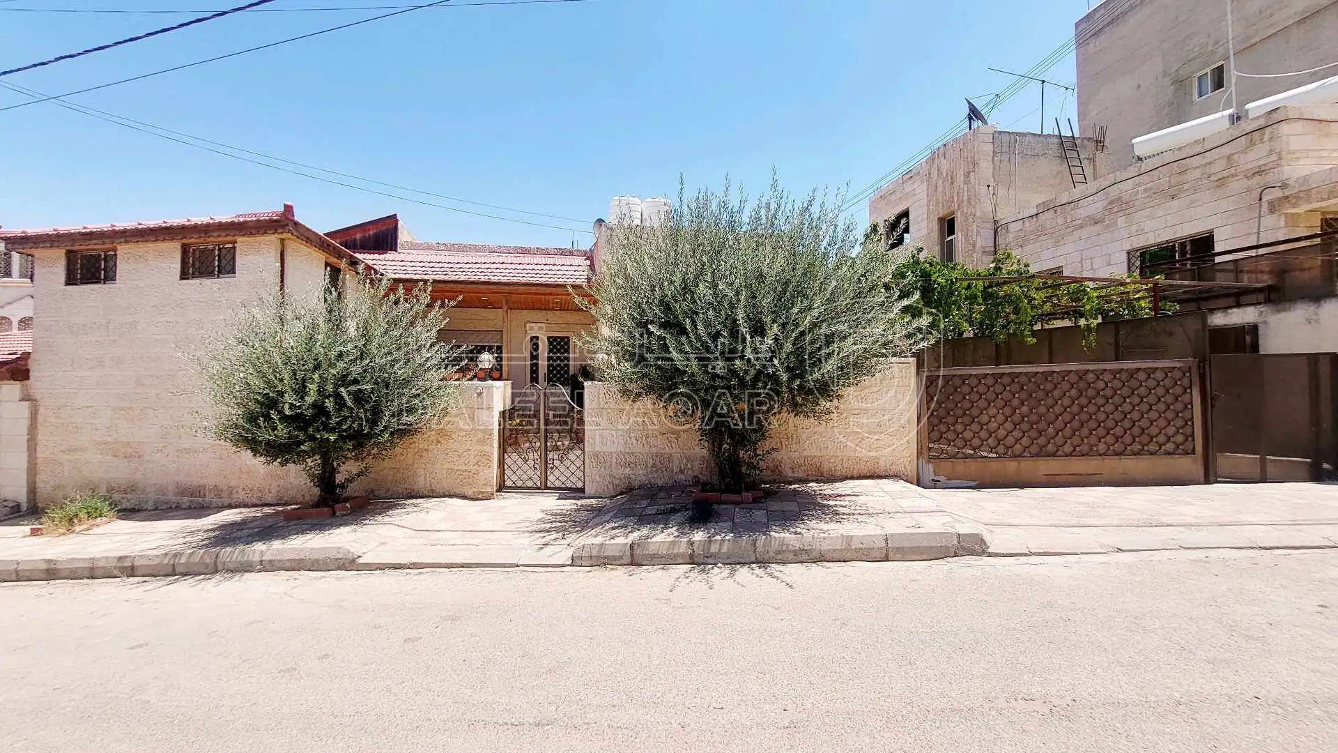 فيلا/منزل في عمارة للبيع /منزل مستقل - 155,000 دأ - صورة 1