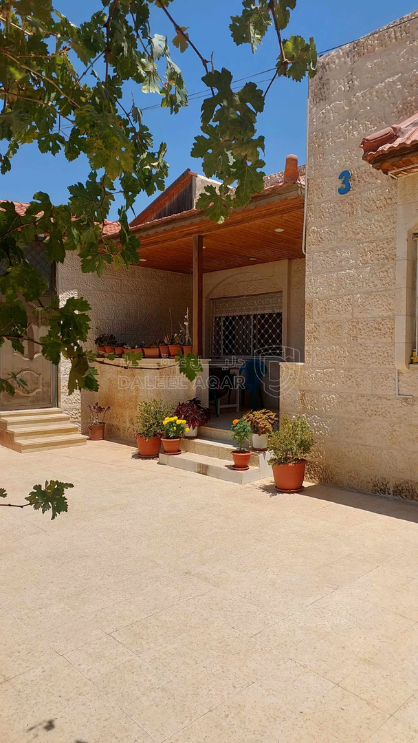 فيلا/منزل في عمارة للبيع /منزل مستقل - 155,000 دأ - صورة 1
