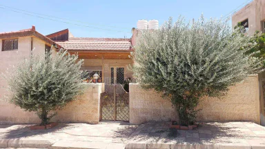 فيلا/منزل في عمارة للبيع /منزل مستقل - 155,000 دأ - صورة NaN