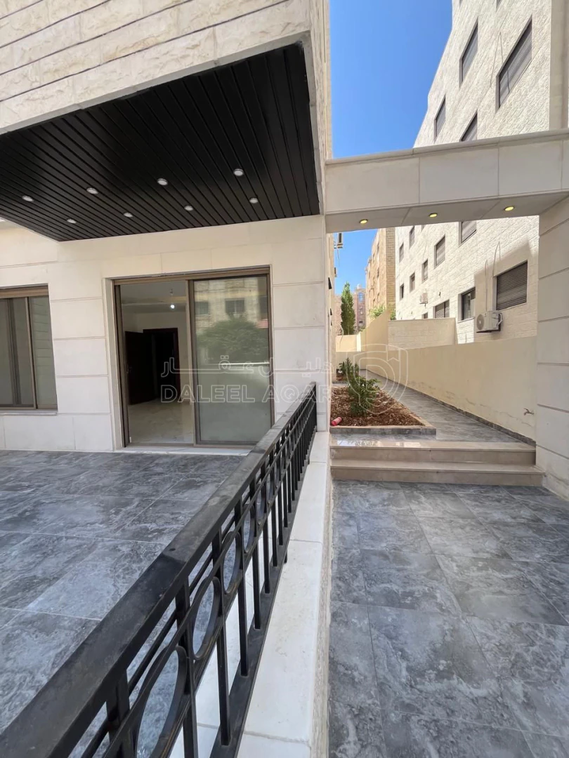 شقة في لقطة قرب عميش في الياسمين تشطيب فخم  - 65,000 دأ - صورة 1