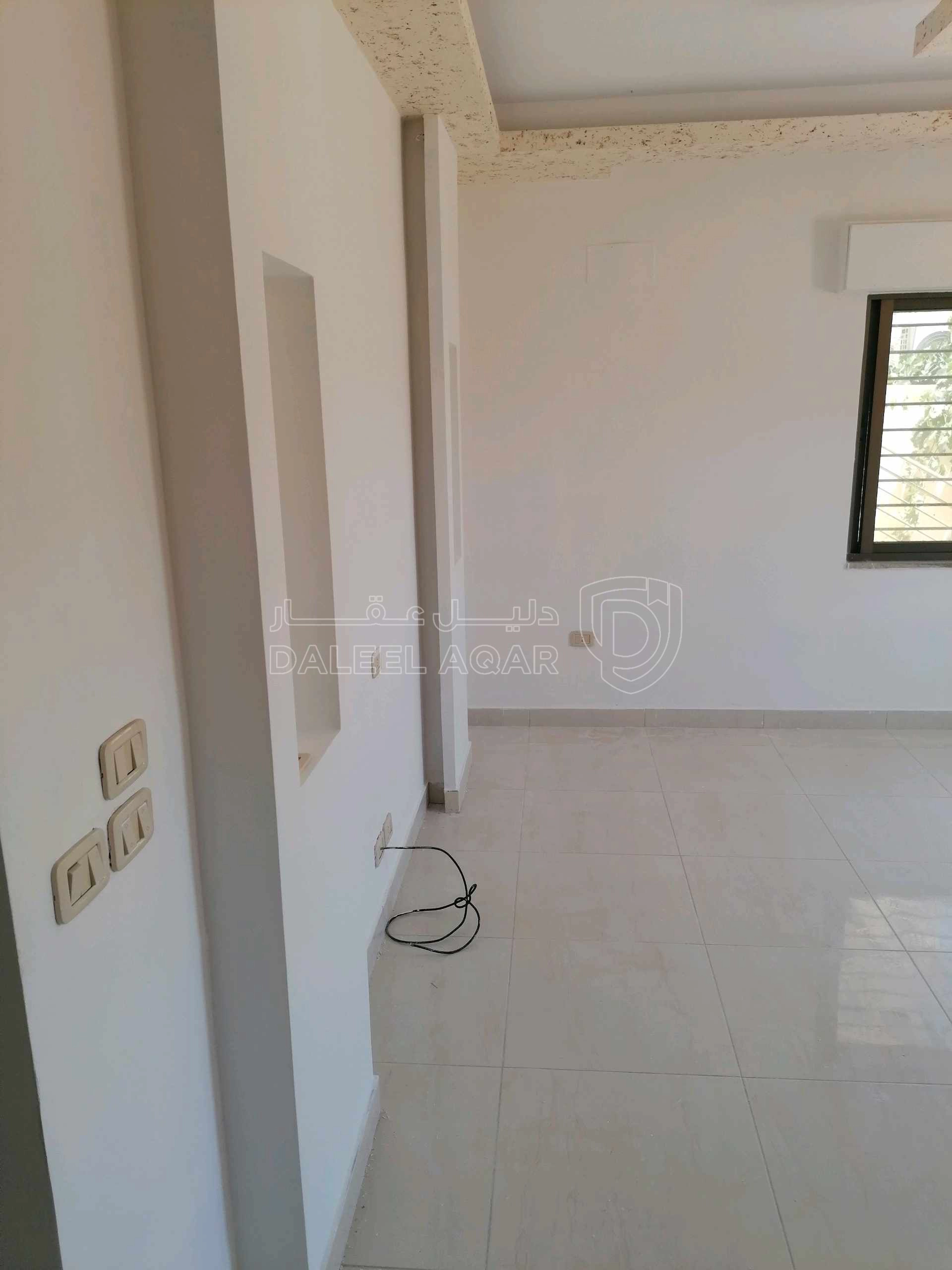 شقة في عمان حي المنصور، اسكان المهندسين - 75,000 دأ - صورة 1