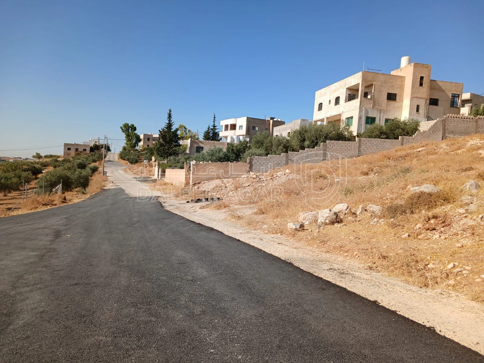 أرض في شار ع مادبا الغربي  - 55,000 دأ - صورة 18