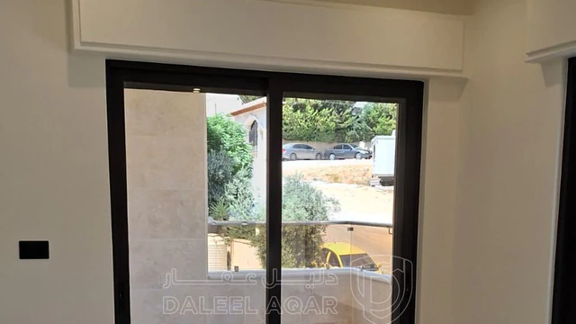 شقة في طريق المطار - خلف المدارس العالمية  - 150,000 دأ - صورة NaN