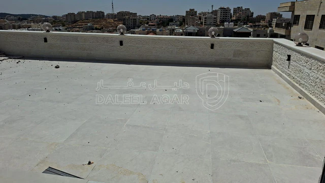 شقة في طريق المطار - خلف المدارس العالمية  - 150,000 دأ - صورة NaN