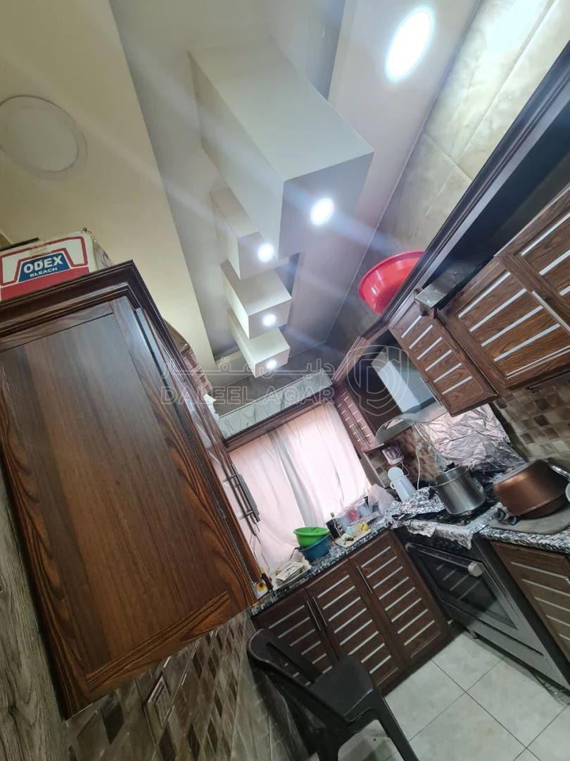 فيلا/منزل في عمان ابو نصير شارع الاردن مقابل مستشفى الرشيد - 270,000 دأ - صورة 1