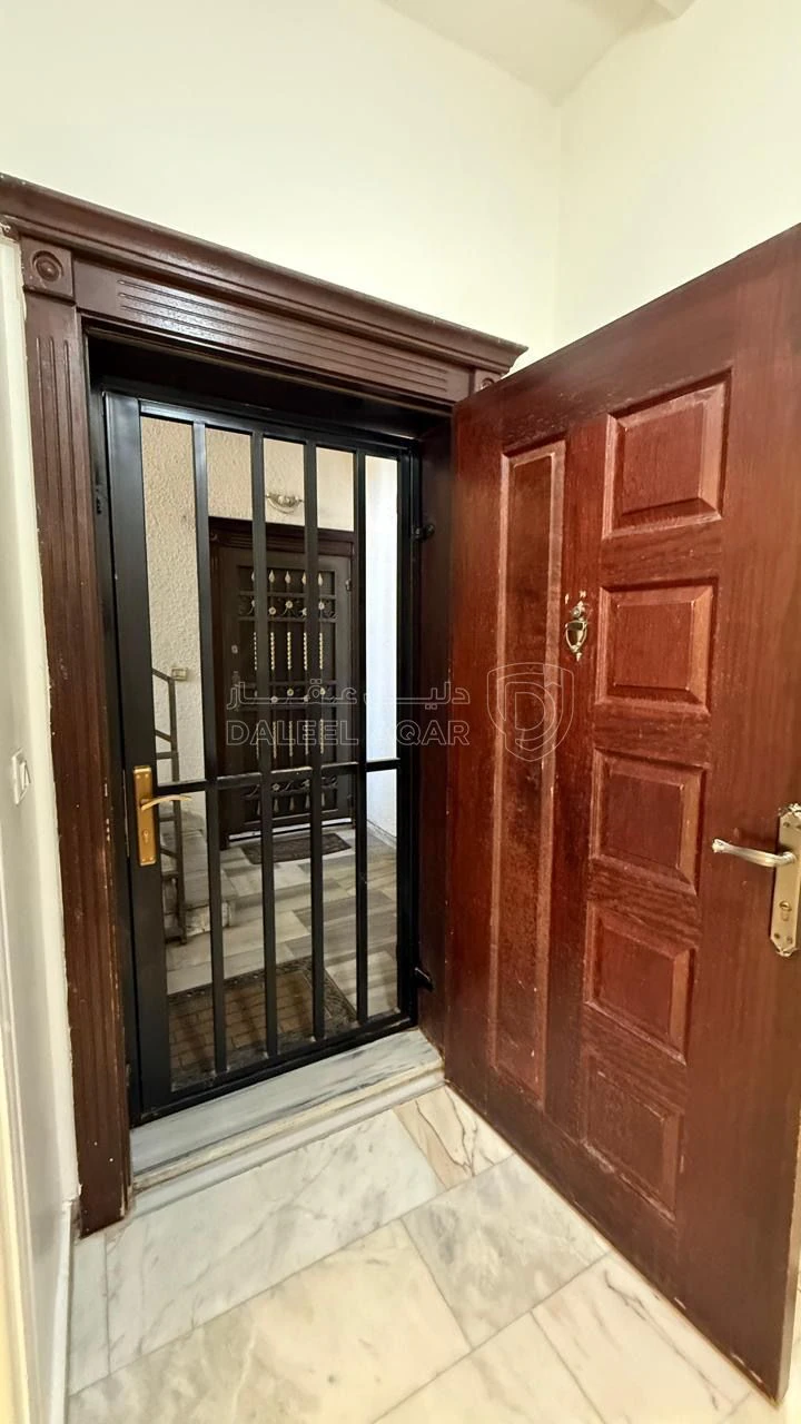 شقة في ضاحيه الاميره سلمى  - 60,000 دأ - صورة 26