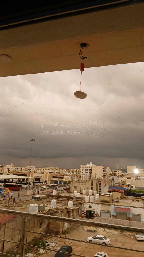شقة في شقة للبيع مجمع عمان - 40,000 دأ - صورة 1