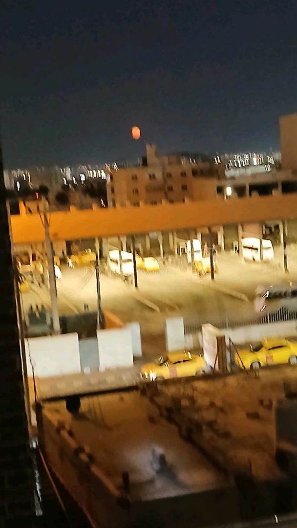 شقة في شقة للبيع مجمع عمان - 40,000 دأ - صورة 1