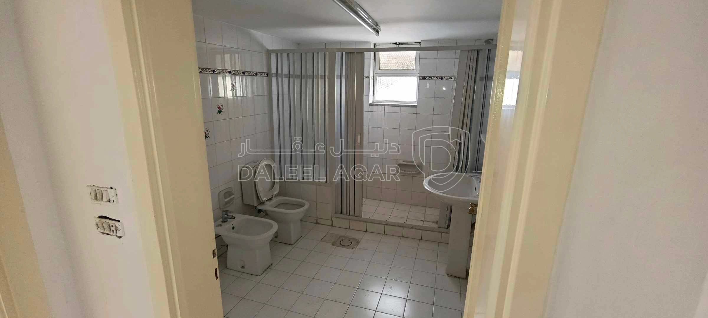 شقة في الدوار السادس، عبدون الشمالي،شارع سليمان الحديدي - 240,000 دأ - صورة 1