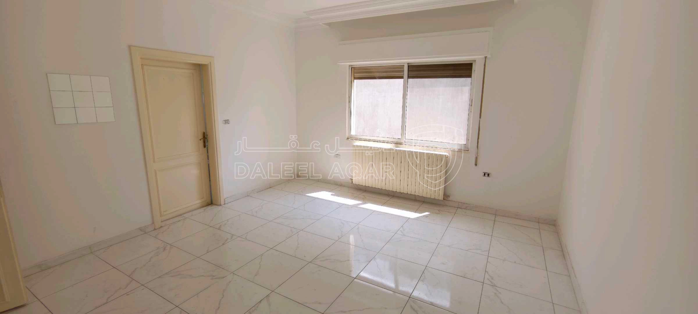 شقة في الدوار السادس، عبدون الشمالي،شارع سليمان الحديدي - 240,000 دأ - صورة 1