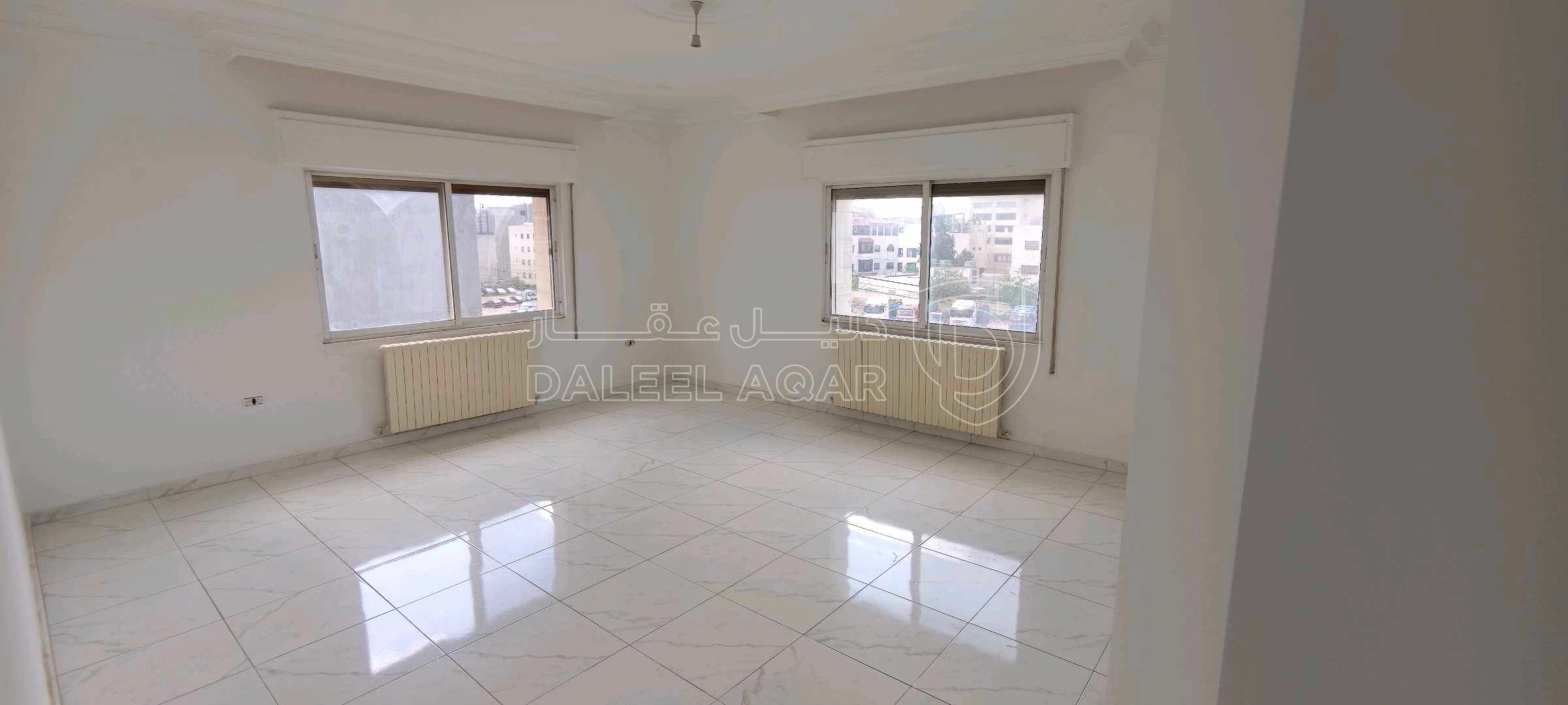 شقة في الدوار السادس، عبدون الشمالي،شارع سليمان الحديدي - 240,000 دأ - صورة 1