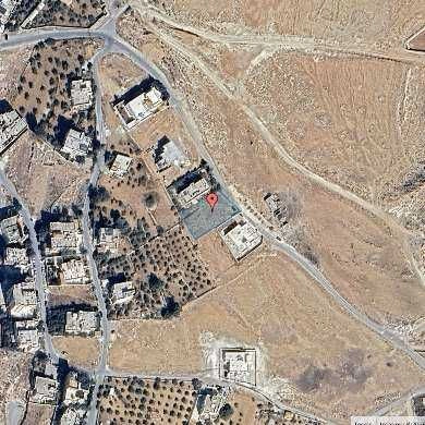 أرض في السلط/ نقب الدبور - قرب مسجد المصطفى - 57,000 دأ - صورة 1