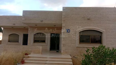 فيلا/منزل في الكرك ، المنشية ، مثلث اليوبيل - 75,000 دأ - صورة NaN