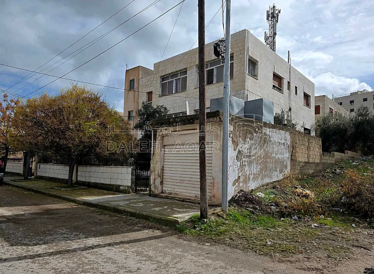 فيلا/منزل في شارع الكندي  - 185,000 دأ - صورة 1