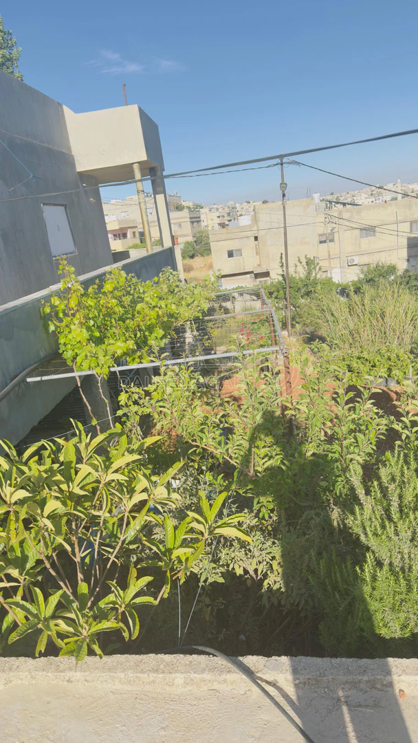 فيلا/منزل في عجلون- صخره- مقابل القضاء مباشره - 120,000 دأ - صورة 1
