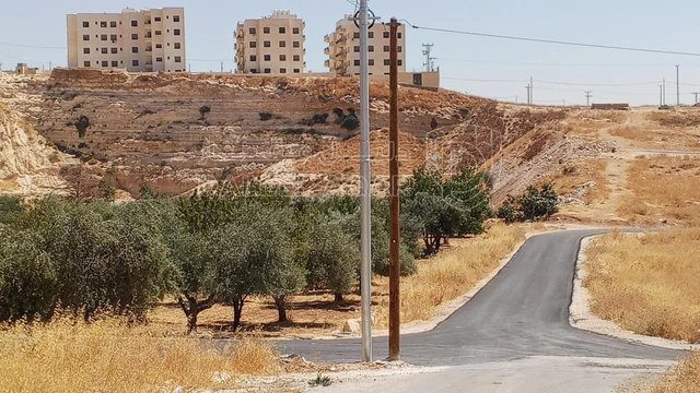 أرض في 1دنم قرمية حسبان حوض ام الشوامر بسعر مغري - 65,000 دأ - صورة NaN