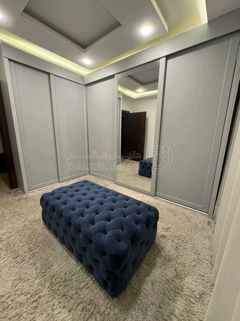 شقة في حي المنصور شقه فاخره لقطه و فارغه للبيع - 79,000 دأ - صورة 1