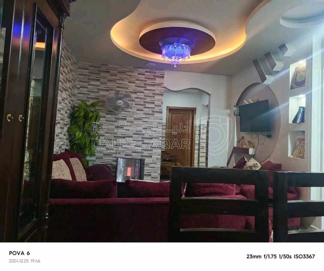 شقة في الزرقاء ضاحية المدينه المنوره  - 35,000 دأ - صورة 1