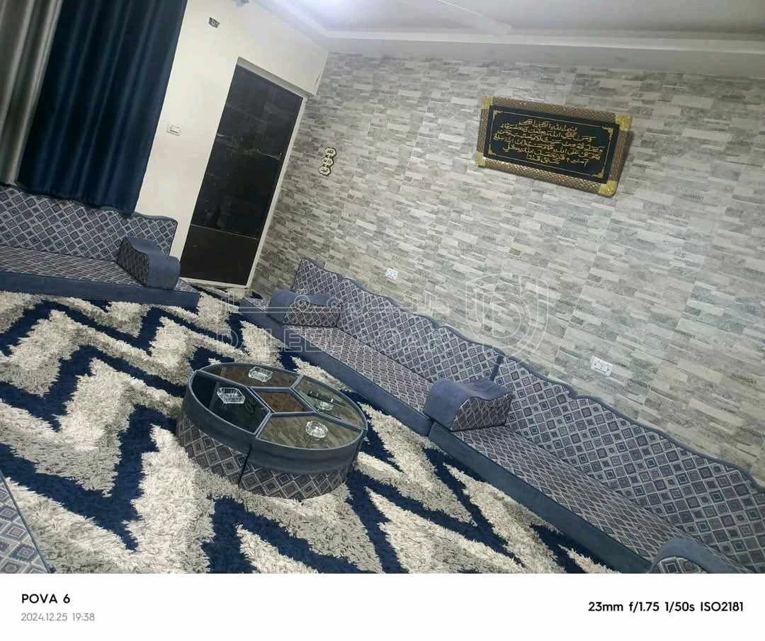 شقة في الزرقاء ضاحية المدينه المنوره  - 35,000 دأ - صورة 1