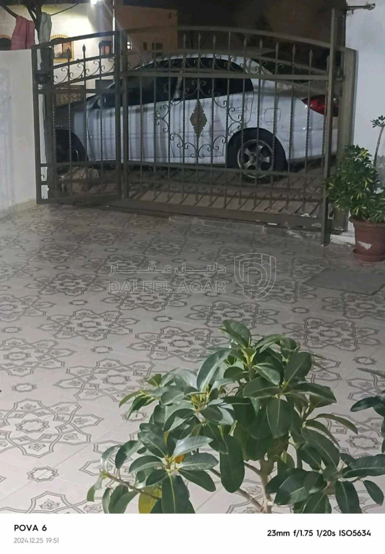 شقة في الزرقاء ضاحية المدينه المنوره  - 35,000 دأ - صورة 1