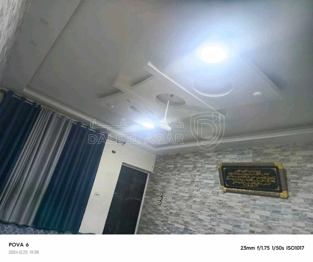 شقة في الزرقاء ضاحية المدينه المنوره  - 35,000 دأ - صورة 1