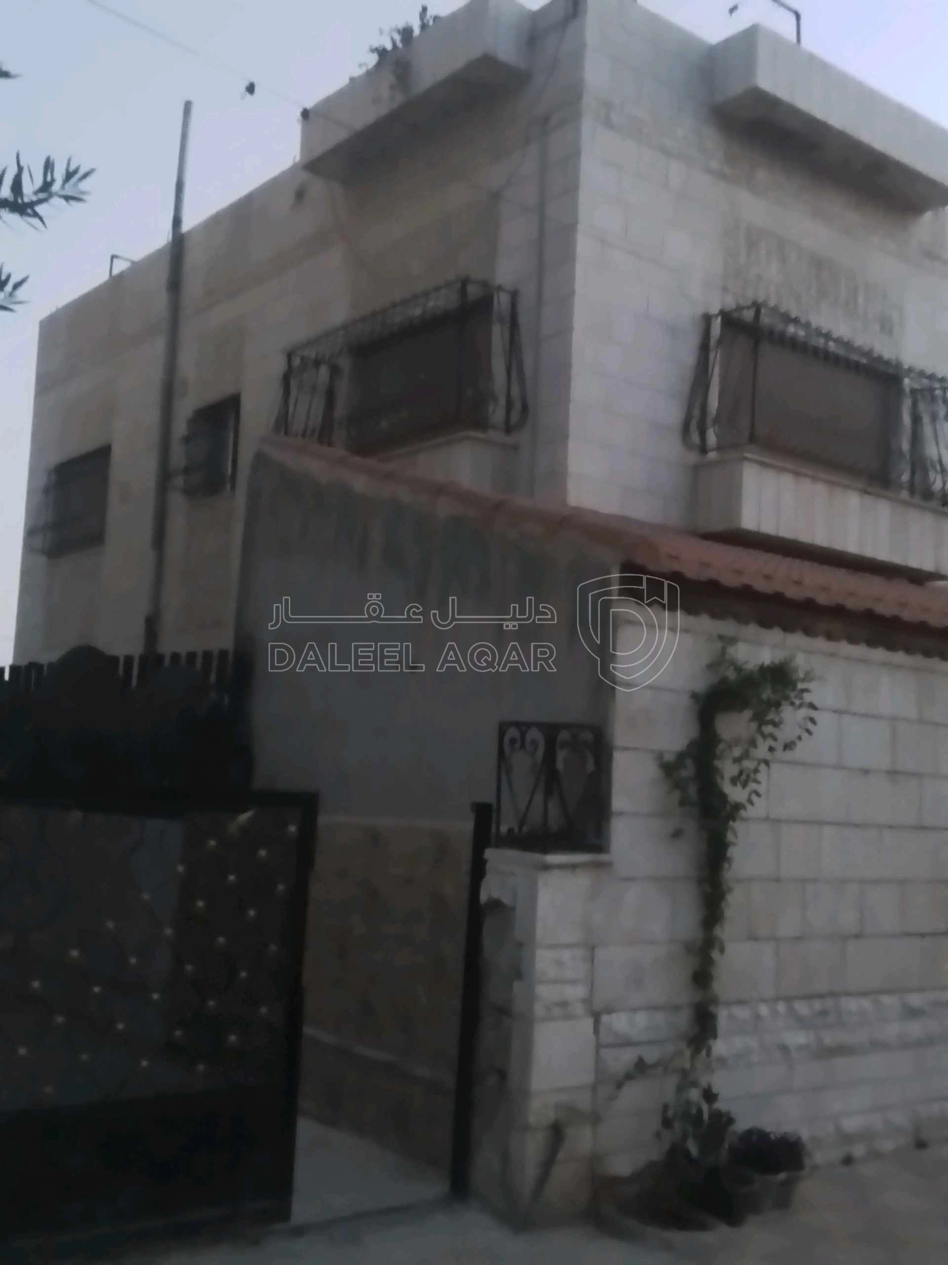 فيلا/منزل في ام الحيران خلف محكمة جنوب عمان - 130,000 دأ - صورة 1