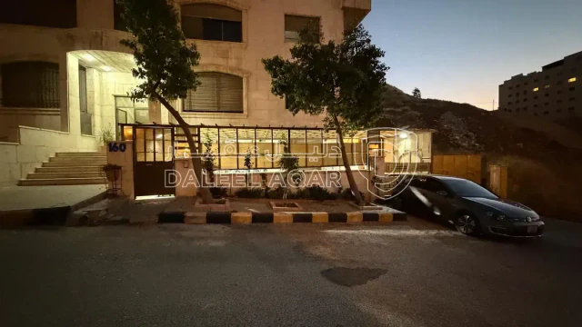 شقة - عمان ربوة عبون  - 90000 دأ