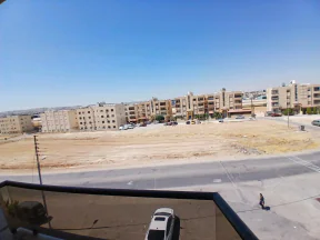 شقة في عمان ماركا الجنوبيه نادي السباق شيك المطار - 51,000 دأ - صورة NaN