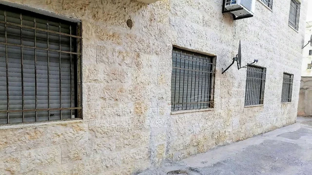 شقة في اربد - الحي الشرقي - دوار الشهداء ومخفر الحي الشرق - 35,500 دأ - صورة NaN