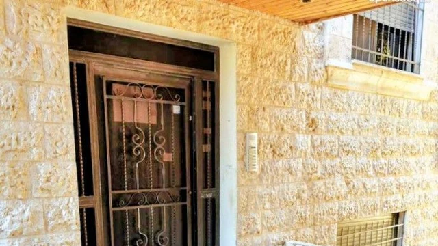 شقة في اربد - الحي الشرقي - دوار الشهداء ومخفر الحي الشرق - 35,500 دأ - صورة NaN